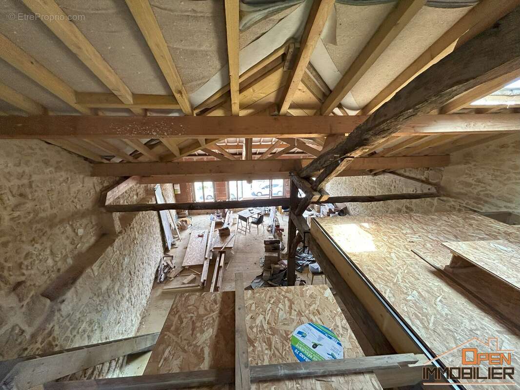 Appartement à GOURDON