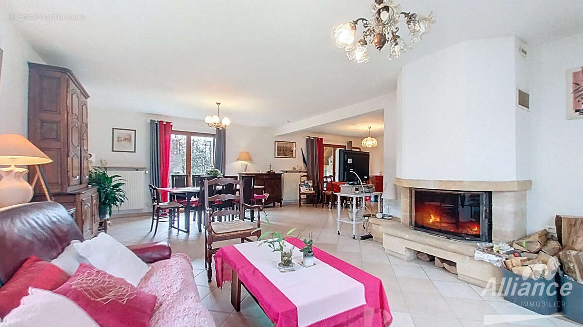 Maison à VETRIGNE