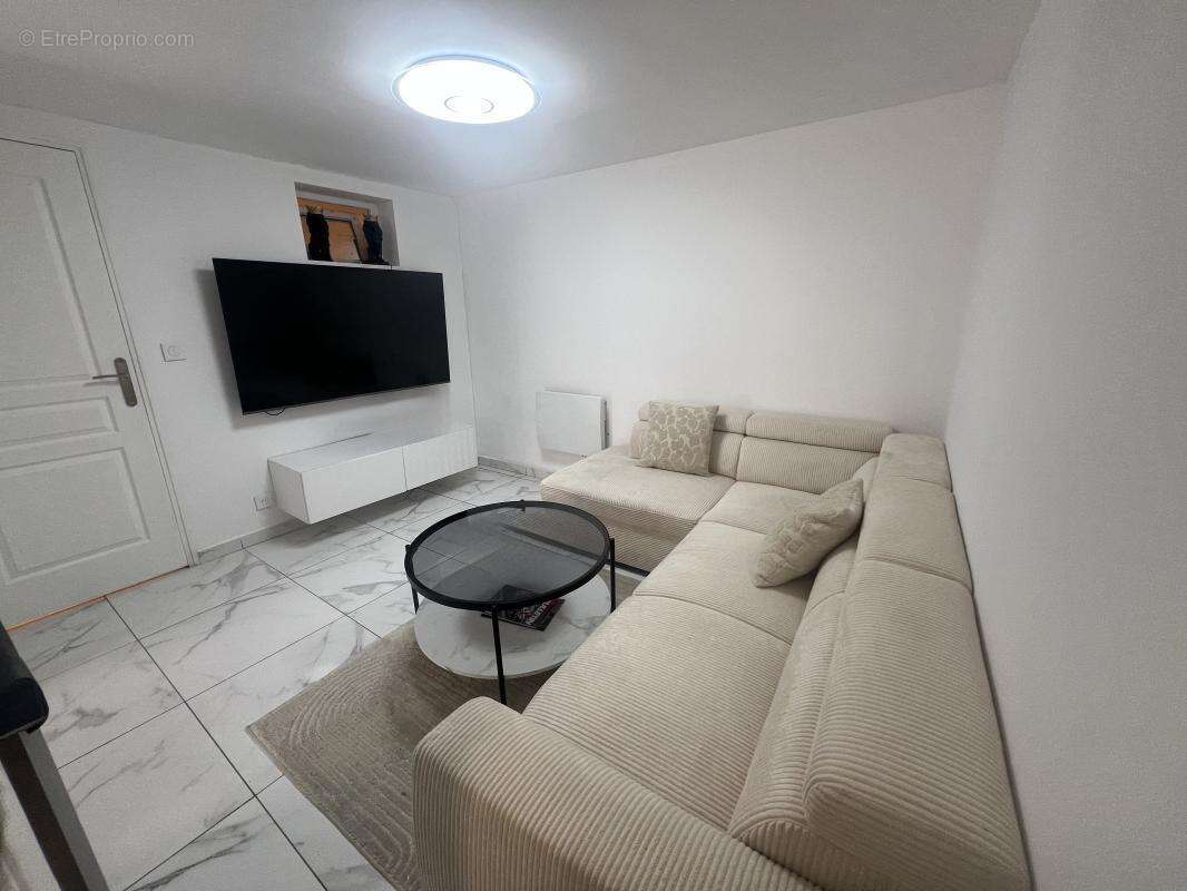 Maison 40 m² à Marseille-16e  - photo 3