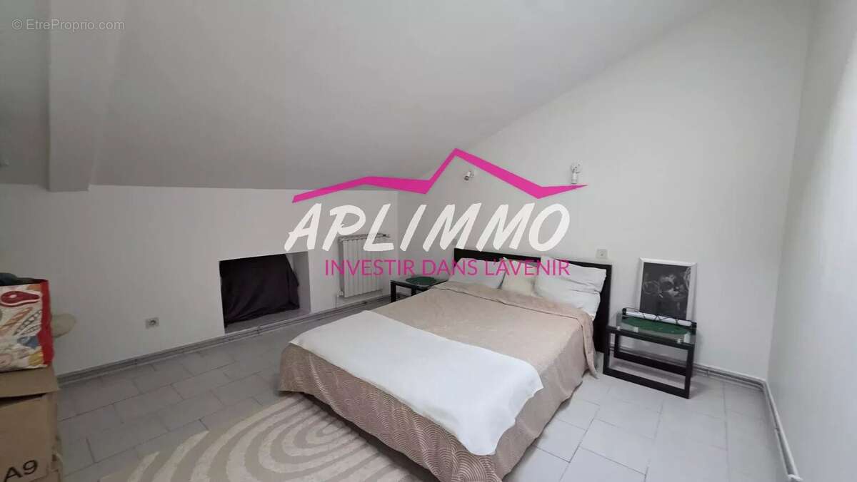 Appartement à PIERRELATTE