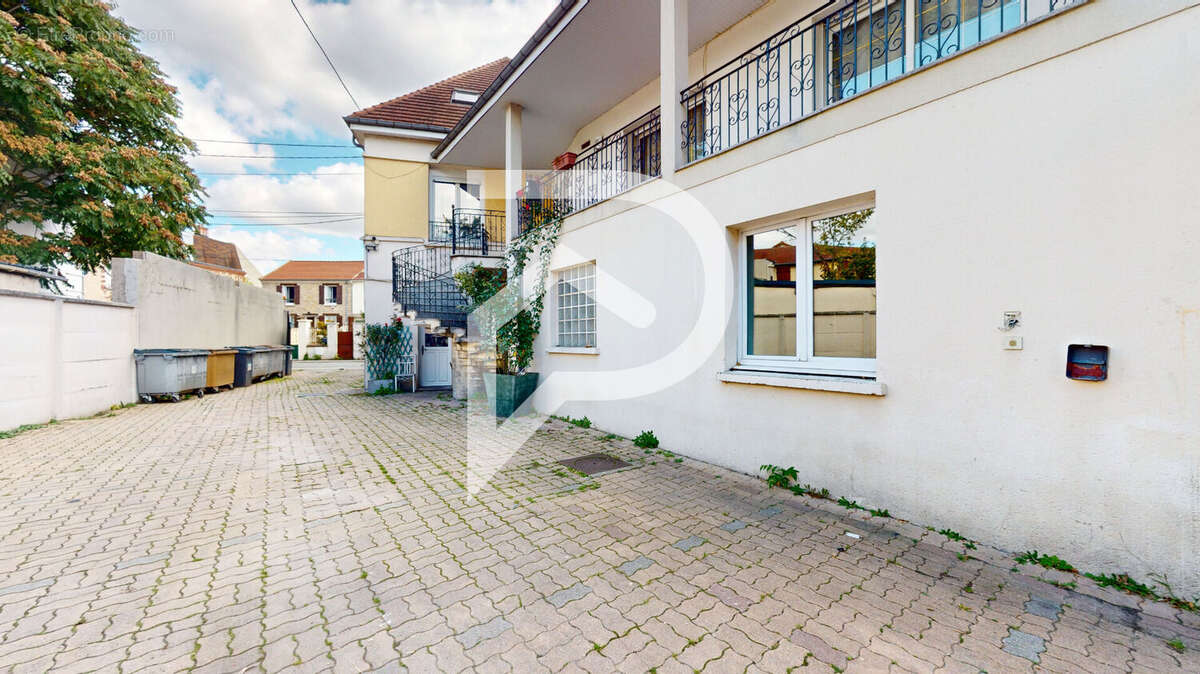 Appartement à LES MUREAUX