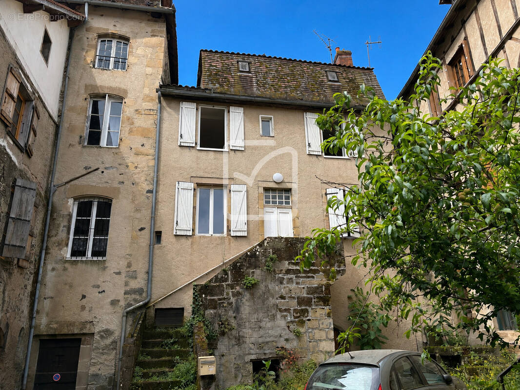 Maison à BEAULIEU-SUR-DORDOGNE