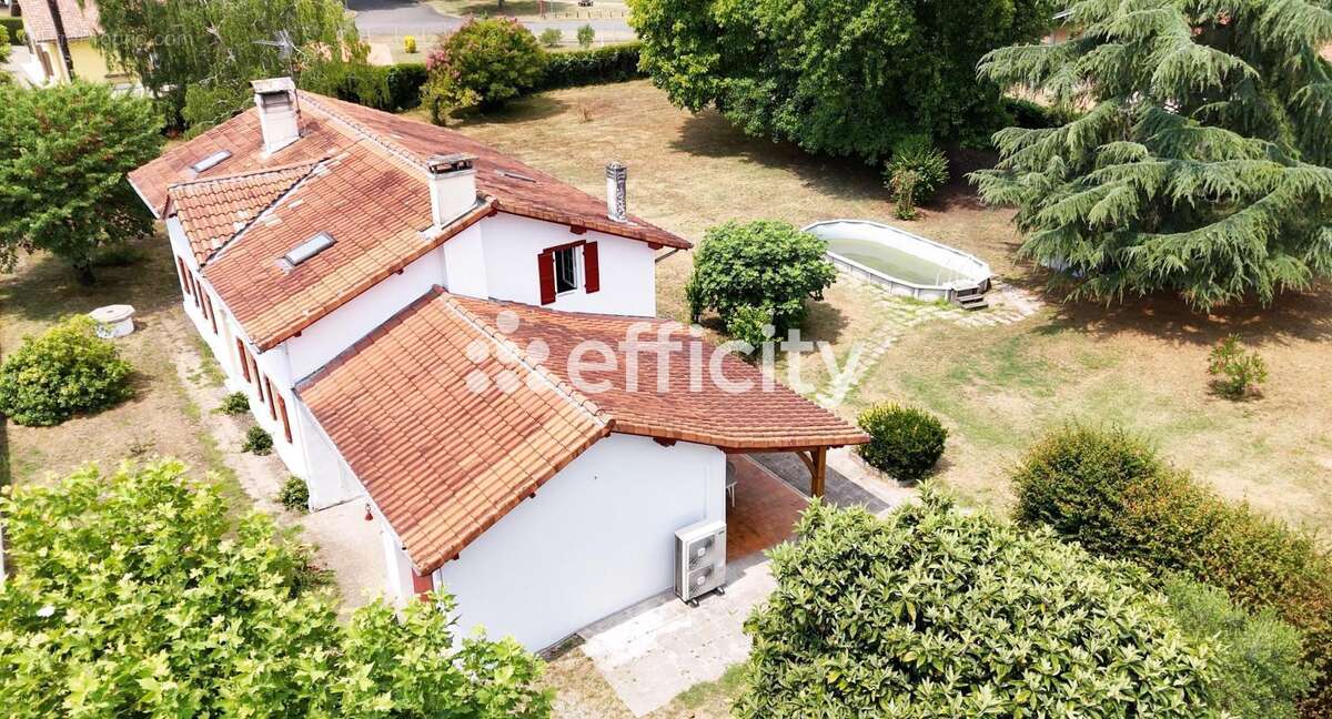 Maison 163 m² à Hinx  - photo 15