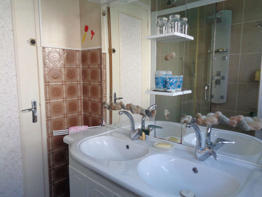 Maison à vendre SAUJON (17) 12 pièces 210m2 parcelle 700m2(deux habitations possibles) - photo 21