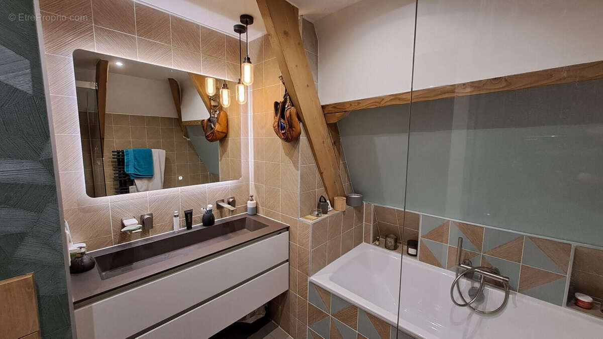 Maison à SAINT-REMY-LES-CHEVREUSE