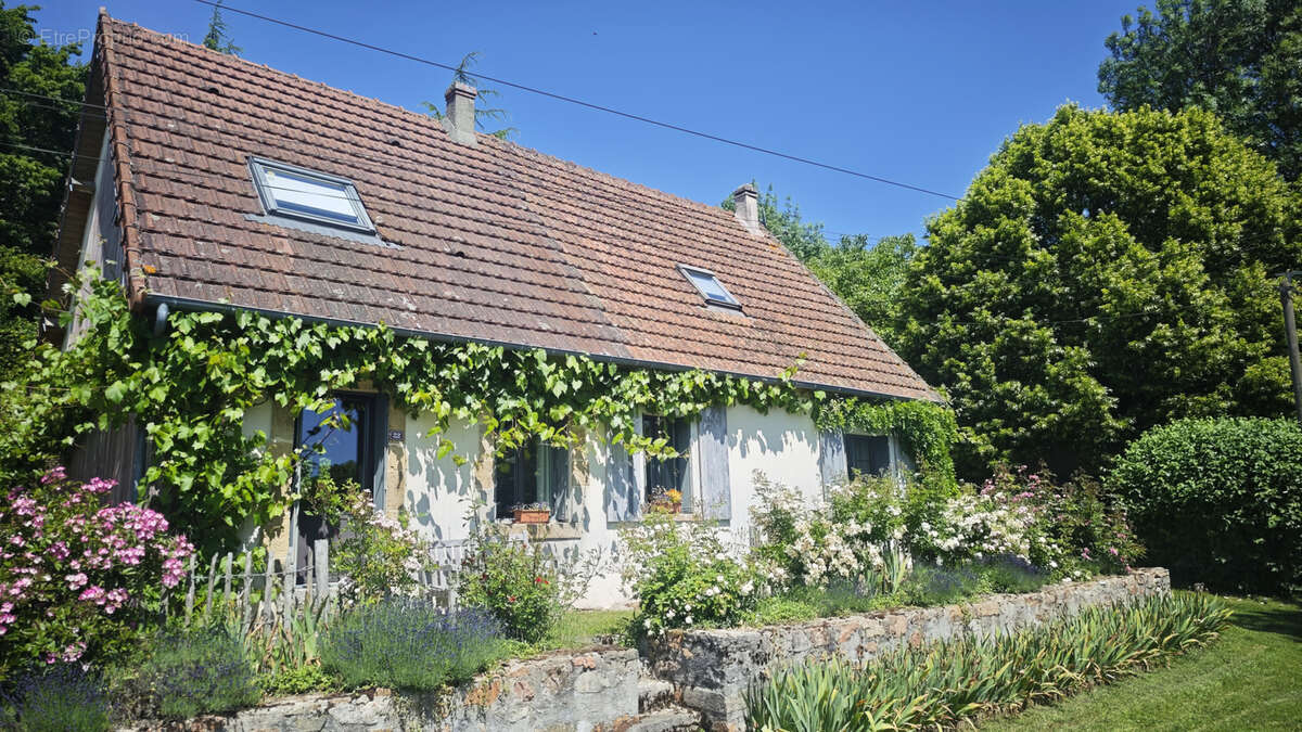 Maison à SAINT-FRANCHY