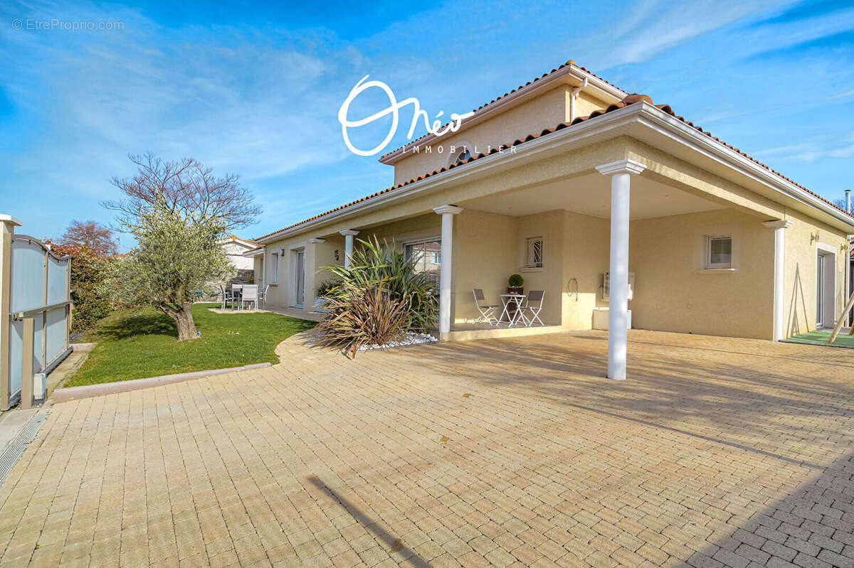 Maison à MIONS