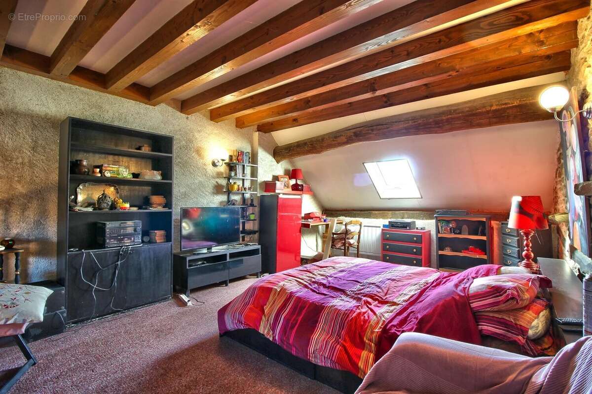 Maison à MASSINGY-LES-VITTEAUX