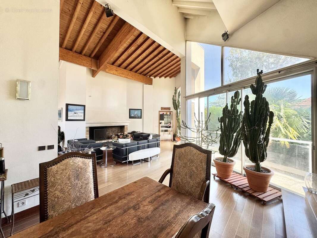 Maison à MONTLIGNON