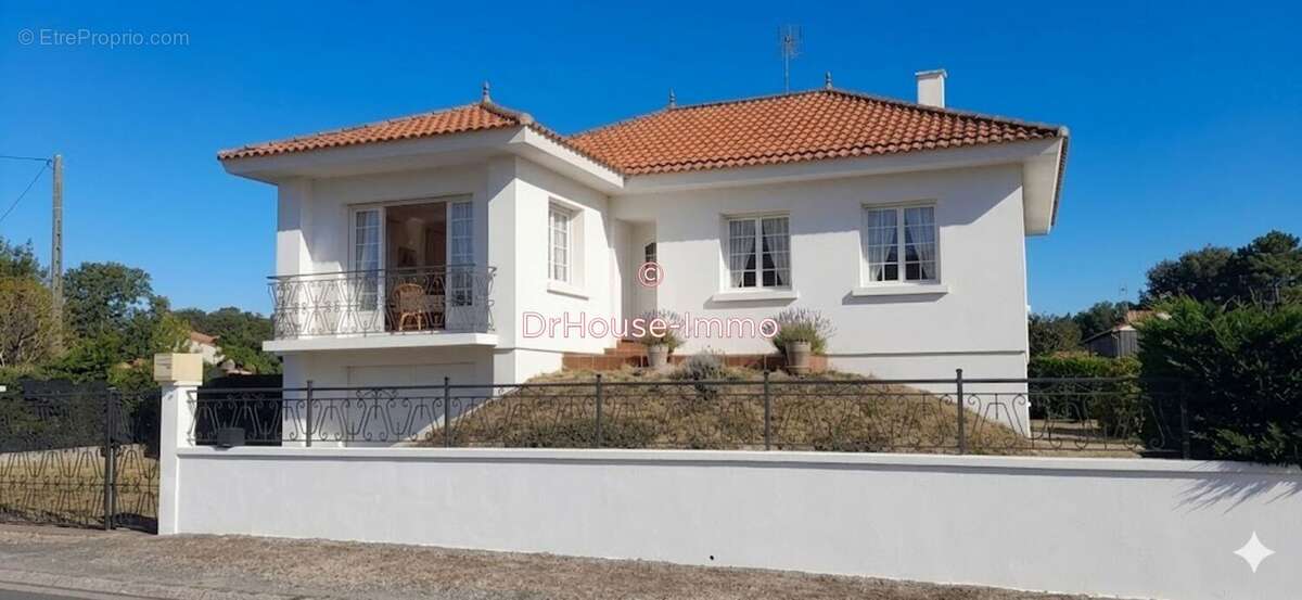 Maison 123 m² à Commequiers  - photo 26