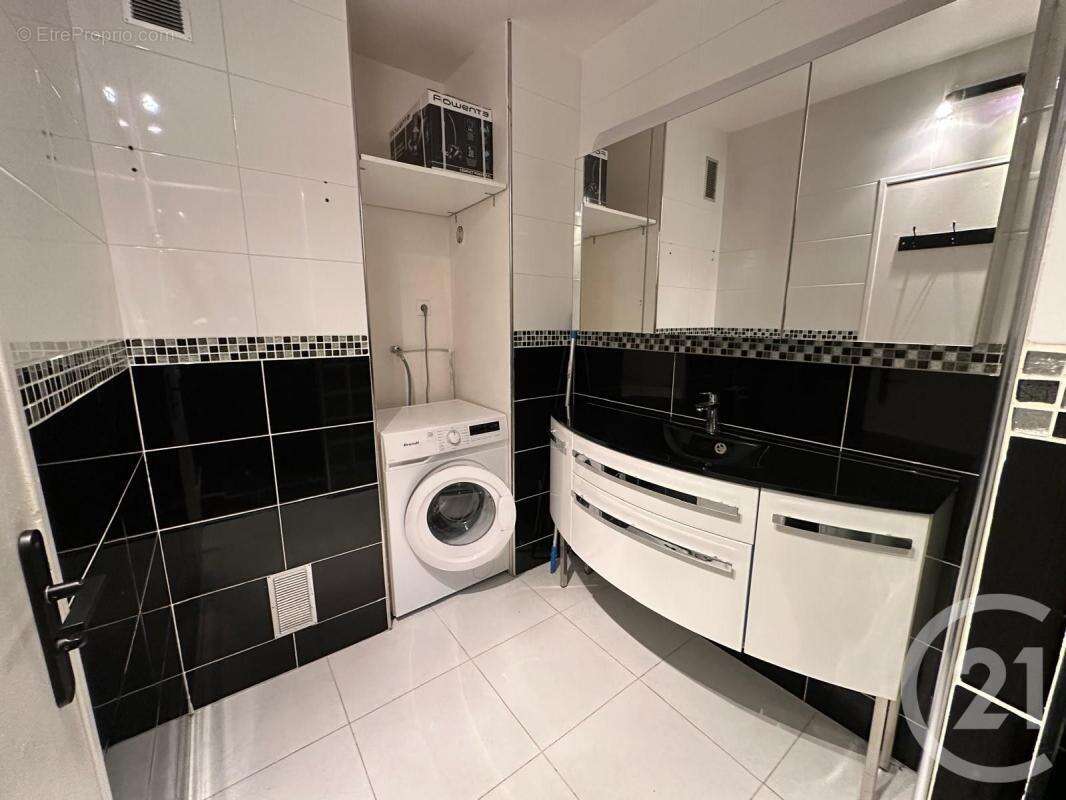 Appartement à FONTENAY-SOUS-BOIS