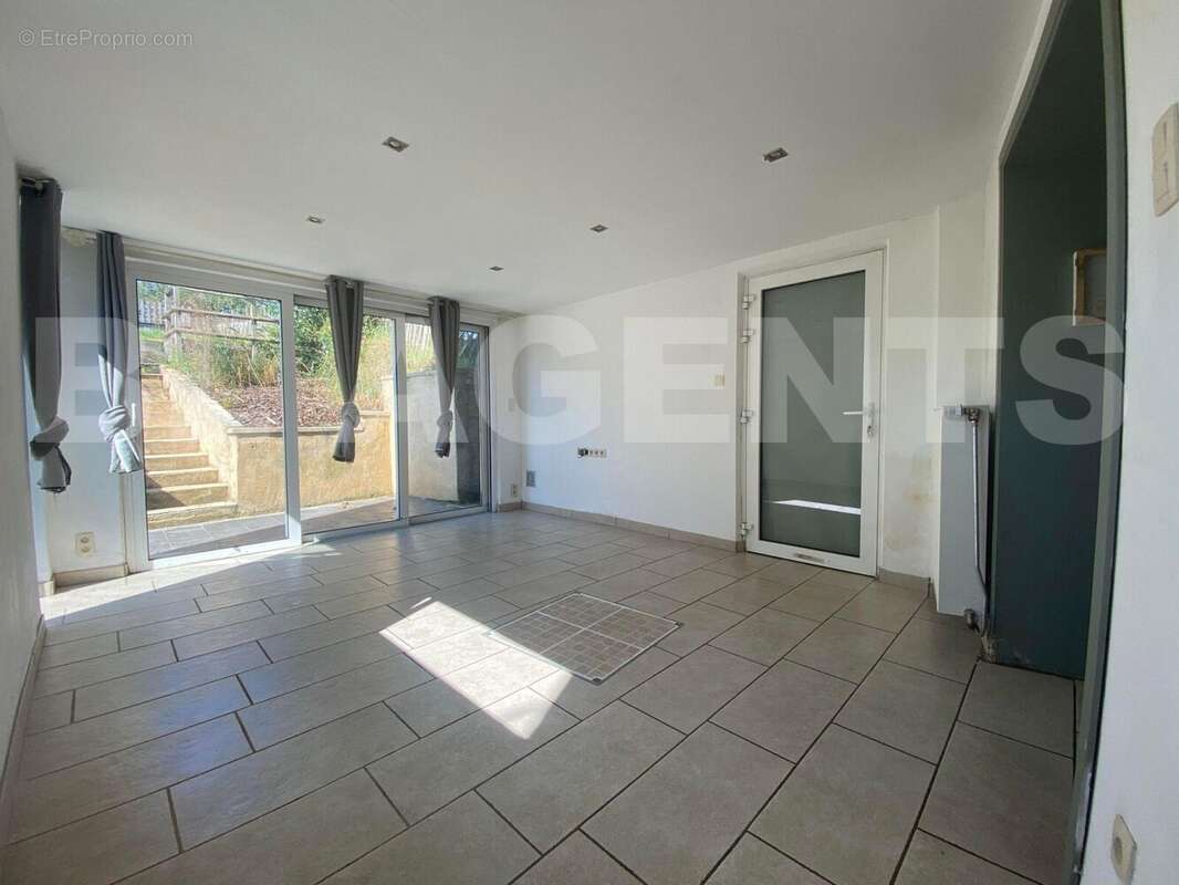 453359137_3821672837979272_5768965187840173404_n - Maison à MATTON-ET-CLEMENCY