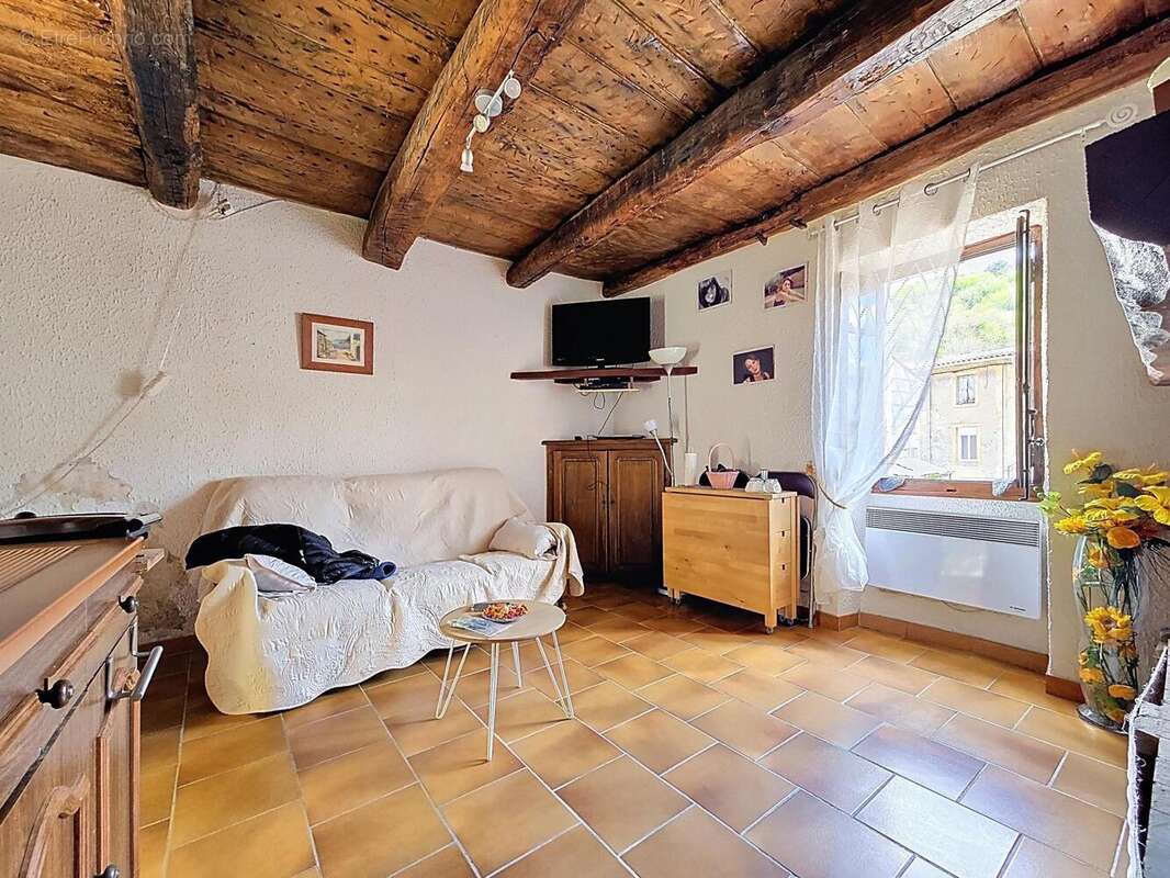 Photo 3 - Maison à SAINT-ETIENNE-ESTRECHOUX