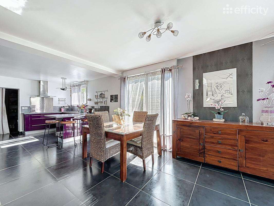 Maison à SAINT-QUENTIN-SUR-ISERE