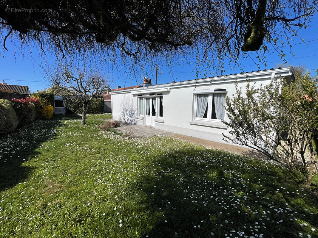 Maison à SAINT-SEBASTIEN-SUR-LOIRE