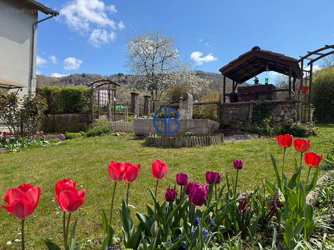 Maison à LE PONT-DE-BEAUVOISIN
