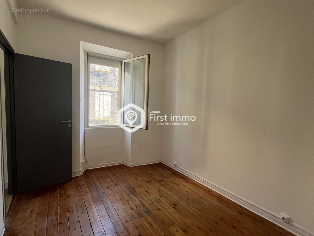 Maison à LATOUR-DE-FRANCE