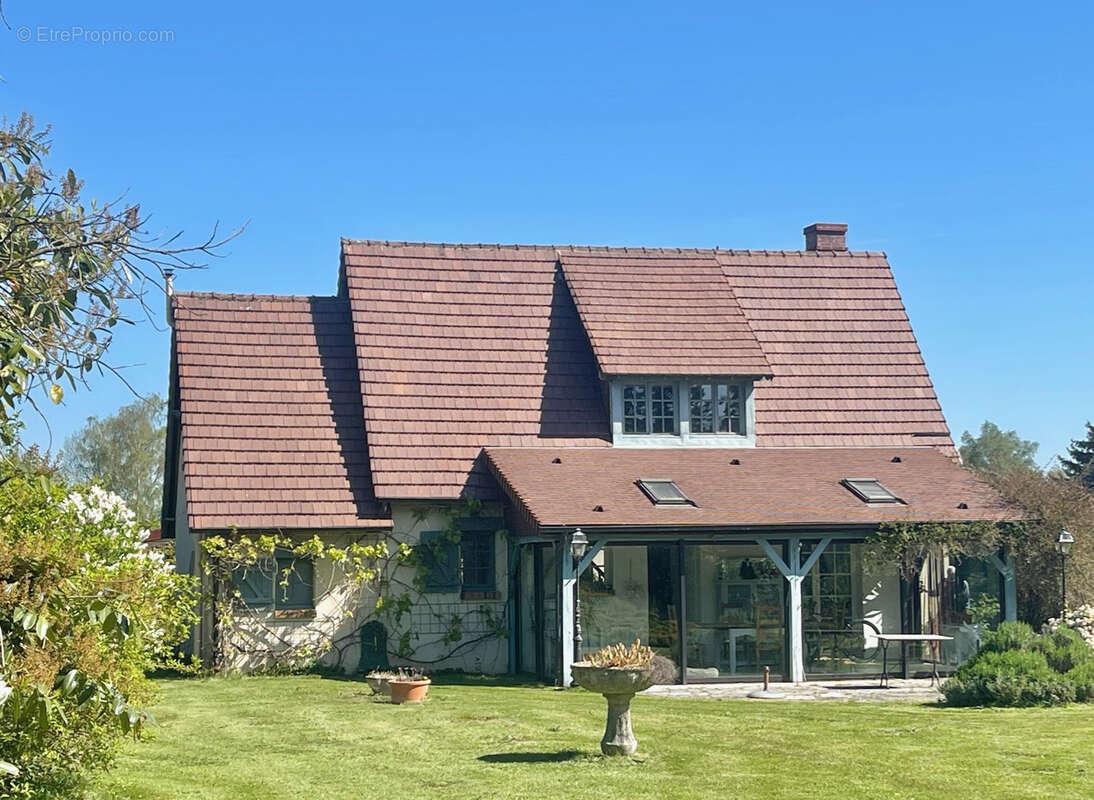 Maison à AJOU