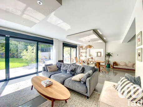 Photo 2 - Maison à LE PORT-MARLY