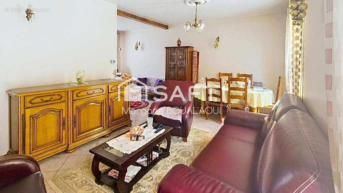 Photo 2 - Maison à GENNEVILLIERS