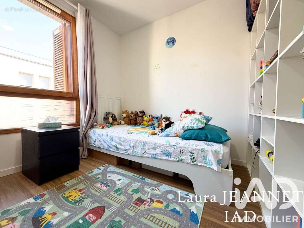 Appartement 81 m² à Cergy  - photo 7