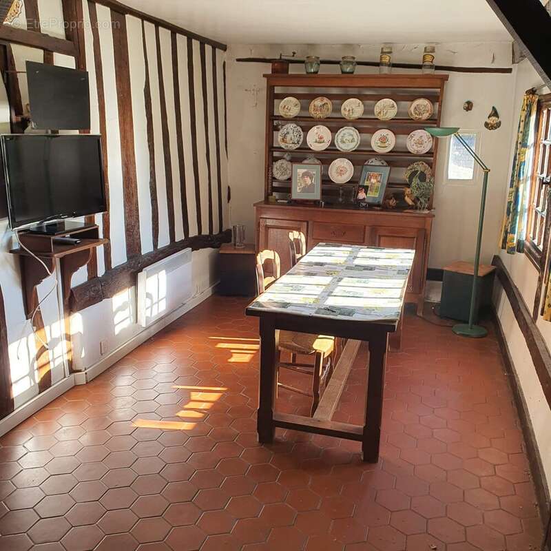 Maison à CANY-BARVILLE