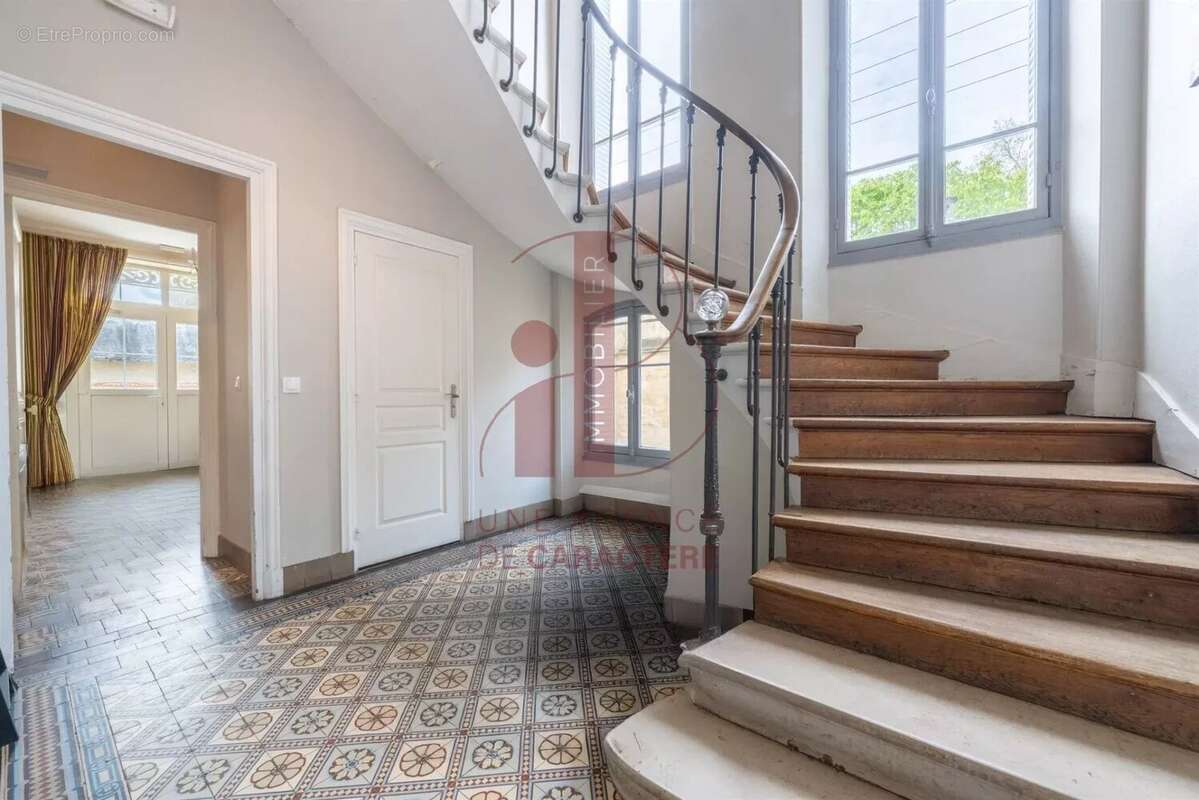 Maison à FONTAINEBLEAU