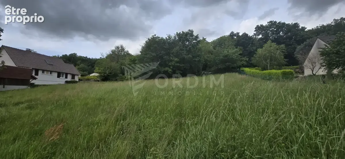 Terrain La Celle Sur Loire 1835 m2 - photo 3