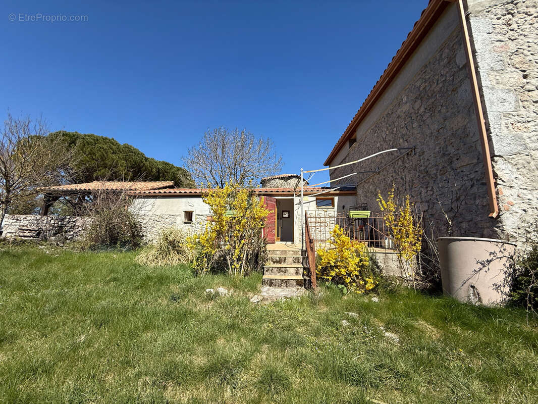 Appartement à LE CAYLAR