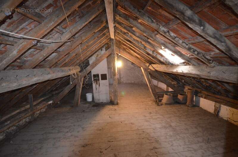 À 10 min d’Epernay (51) à vendre ancienne maison de vigneron entierrement rénovée - photo 17