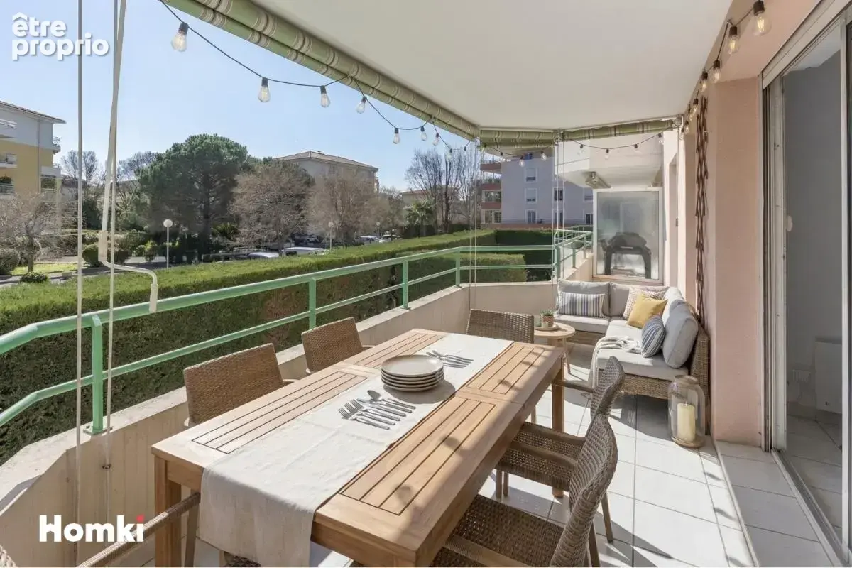 Appartement T4 de 89 m² à Saint-Raphaël 83700, Chemin Aurélien - photo 2