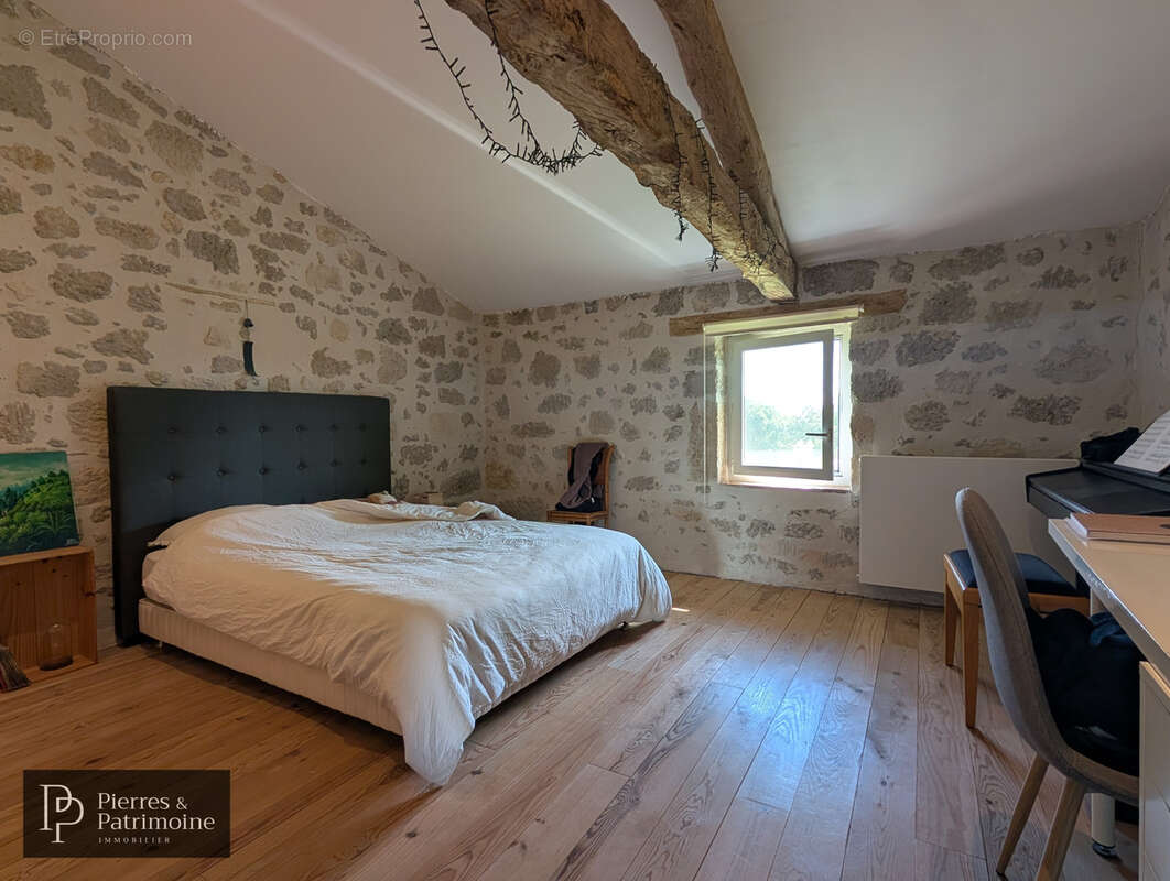 Maison à LASSERRE