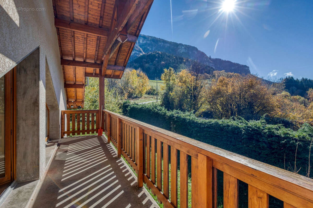 Maison à POMMIERS-LA-PLACETTE