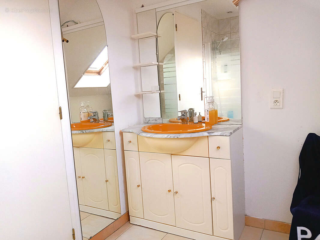 Maison à FAINS-LA-FOLIE