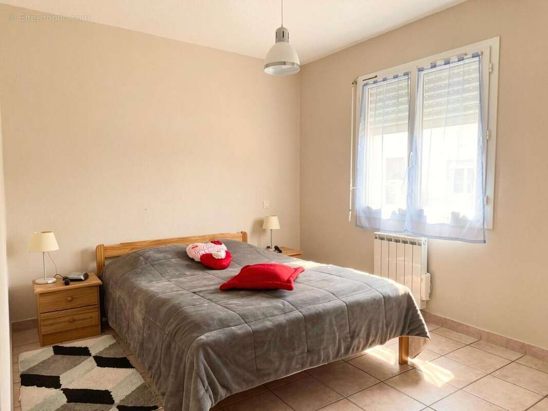   - Maison à AUBENAS