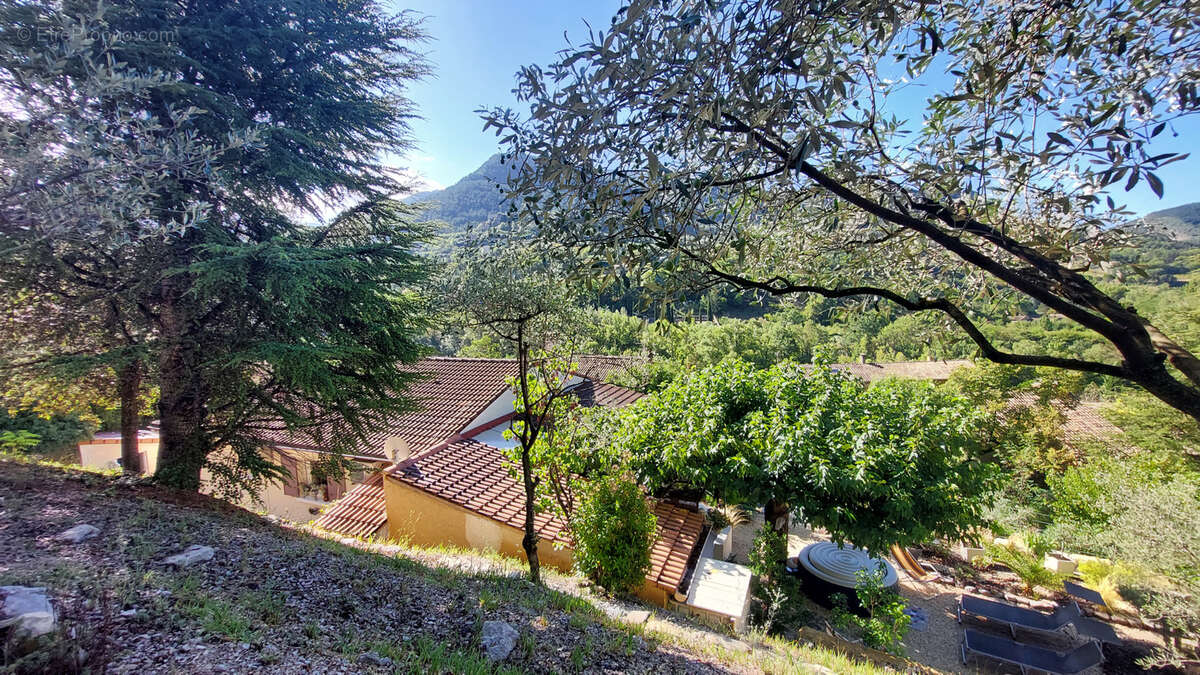 Maison à SAHUNE
