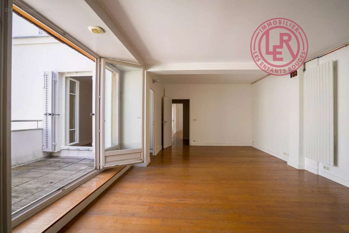 Appartement à PARIS-11E