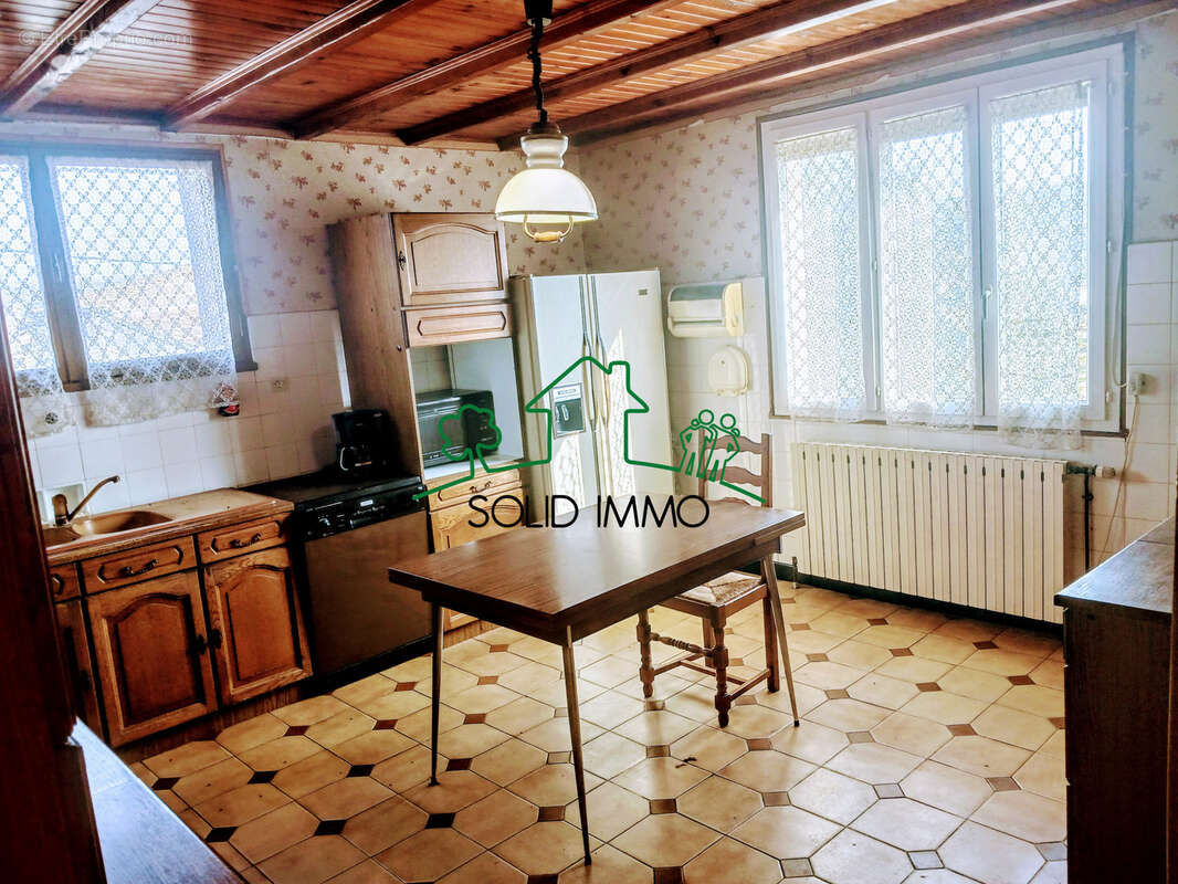 Maison à SAINT-PAUL-LE-JEUNE