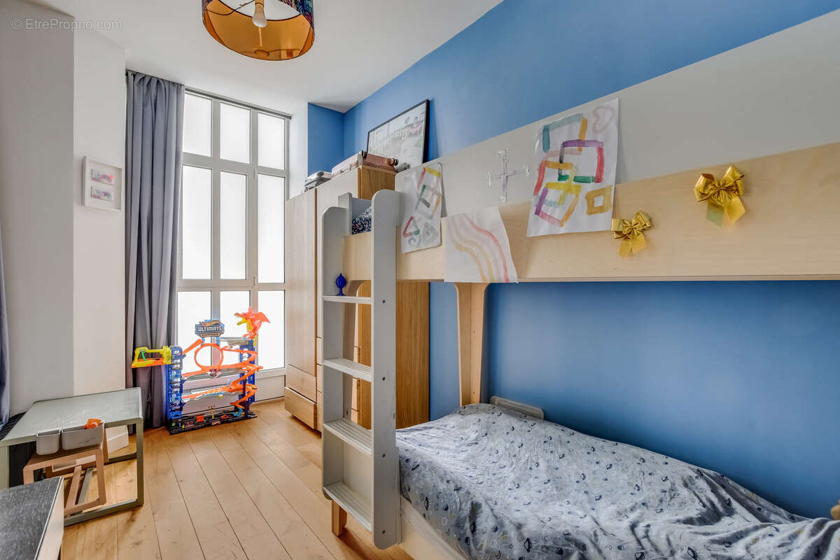 Appartement à PARIS-2E