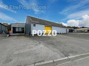 Commerce à VILLEDIEU-LES-POELES