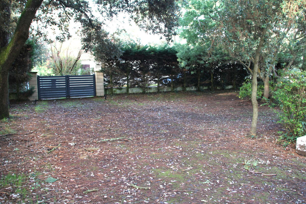 Maison à SAINT-GEORGES-DE-DIDONNE