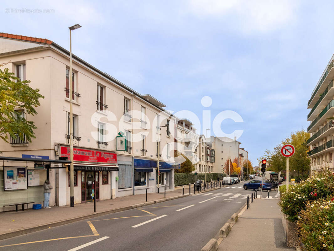 Appartement à COURBEVOIE