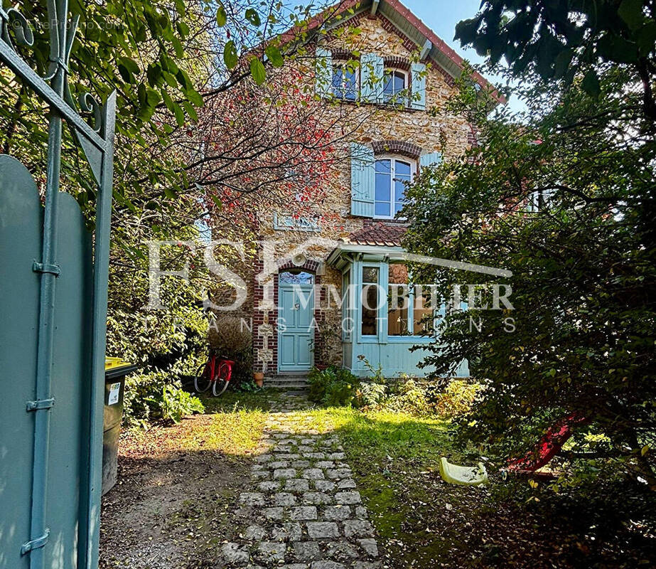 Maison à SAINT-LEU-LA-FORET