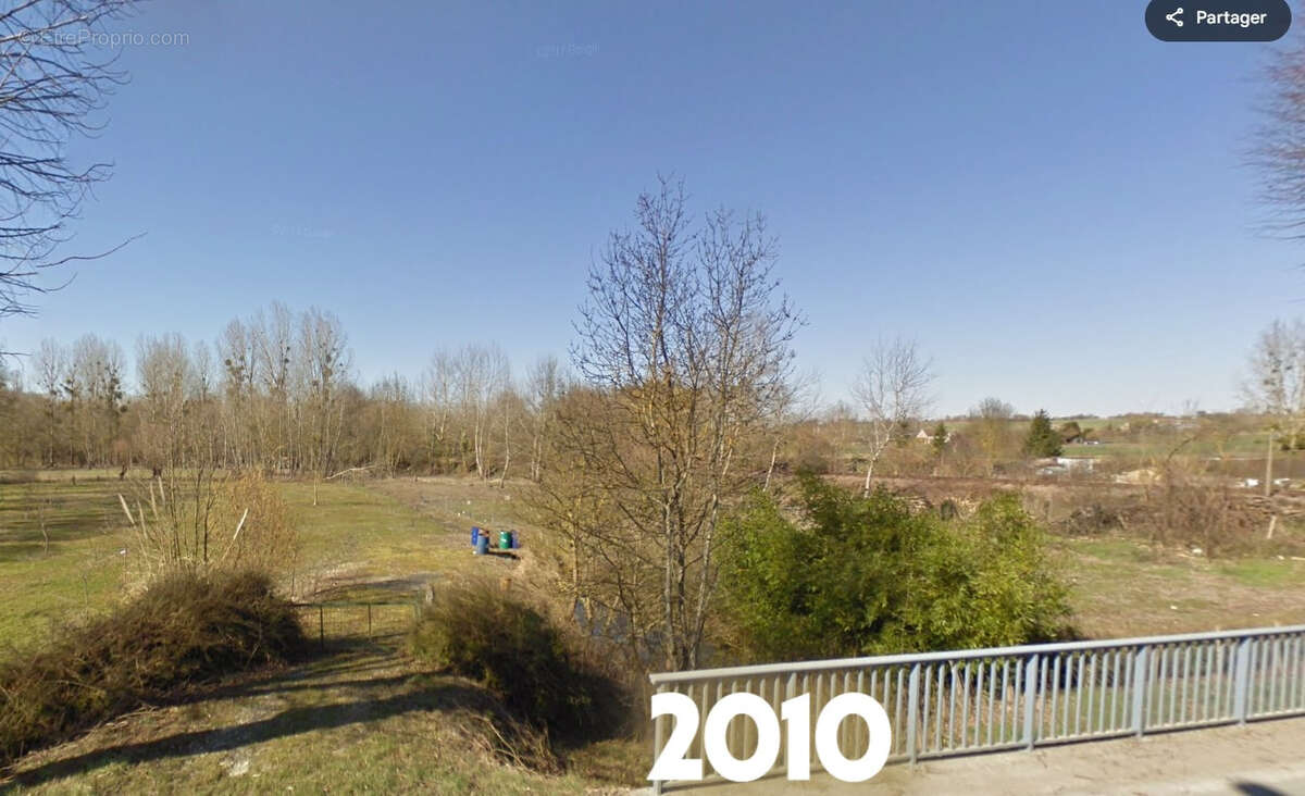 Terrain à CHATILLON-SUR-INDRE