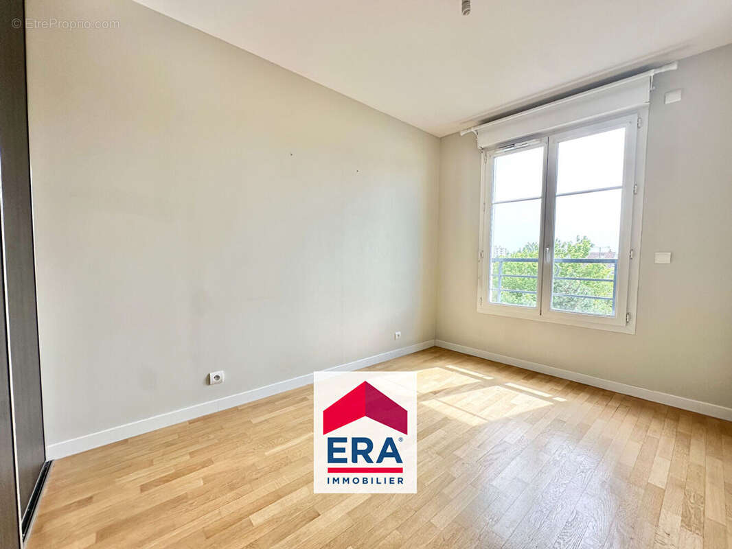 Appartement à SARTROUVILLE