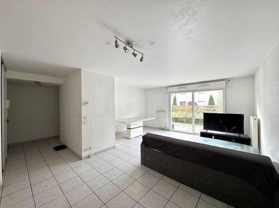 Appartement à LA ROCHE-SUR-FORON