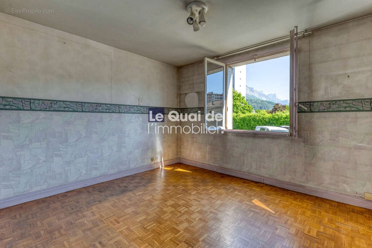 Appartement à MEYLAN