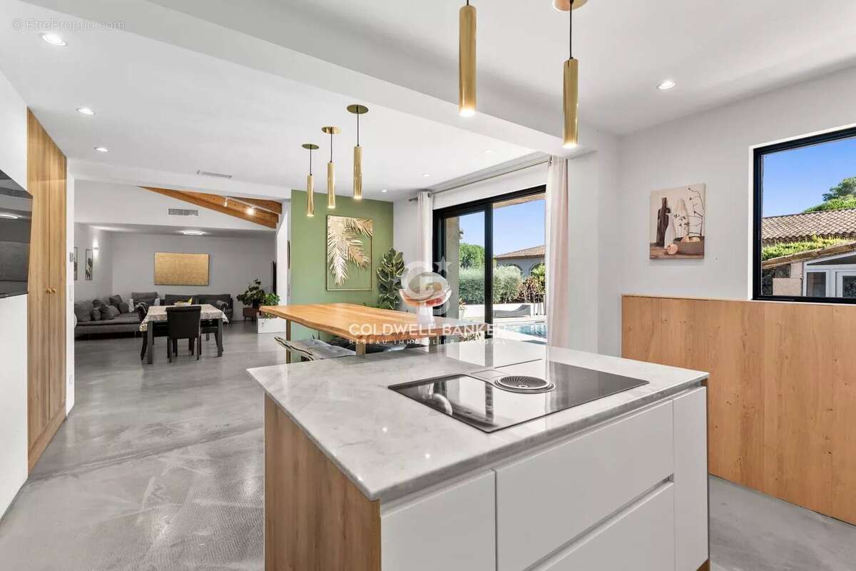 Maison à PEYMEINADE