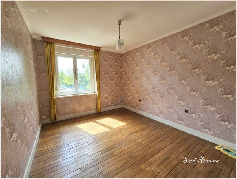 Maison à CHATEL-SUR-MOSELLE