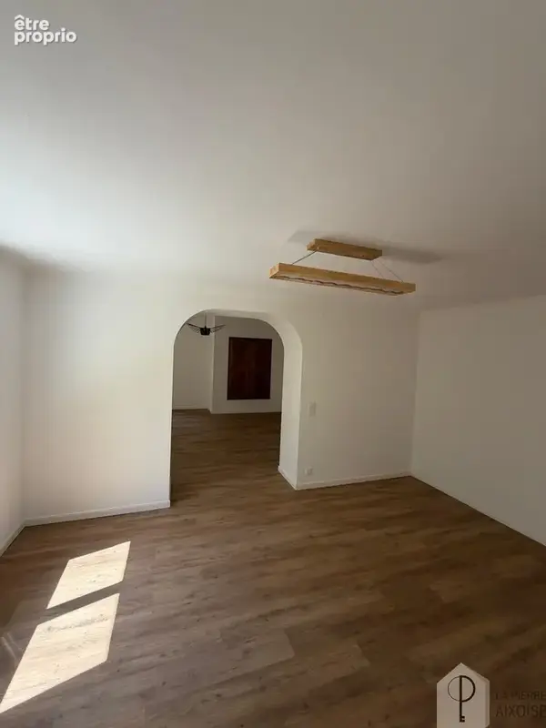 Maison rénovée T5 plain pied Eguilles Sud - photo 33